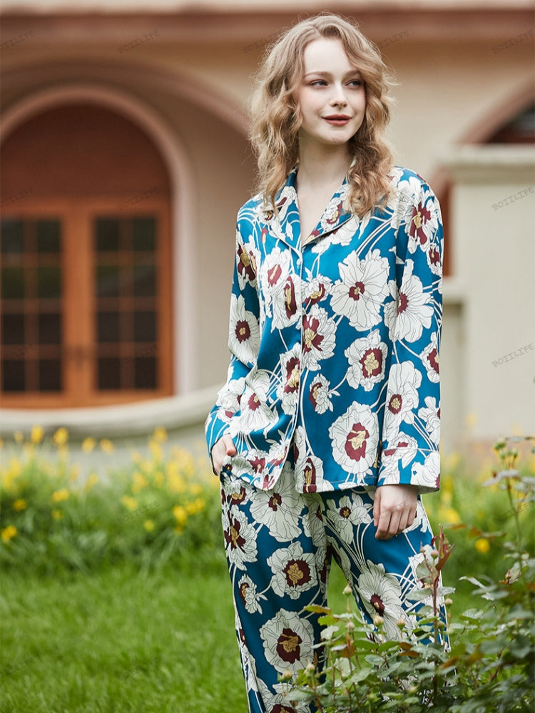 Set loungewear a maniche lunghe in seta ghiaccio con motivo floreale blu