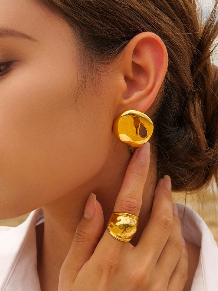 Bague double face lèvres exagérées