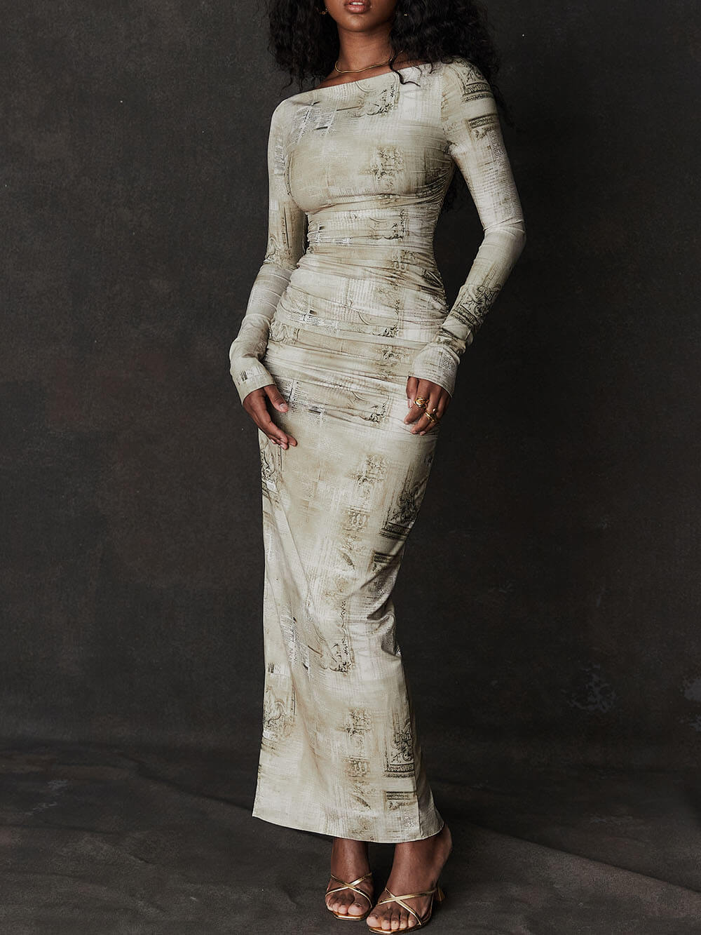 שמלת מקסי בהדפס מרווה חיוורת