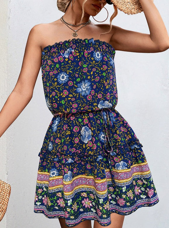 Sukienka mini typu bandeau w stylu artystycznym z kwiatowym nadrukiem