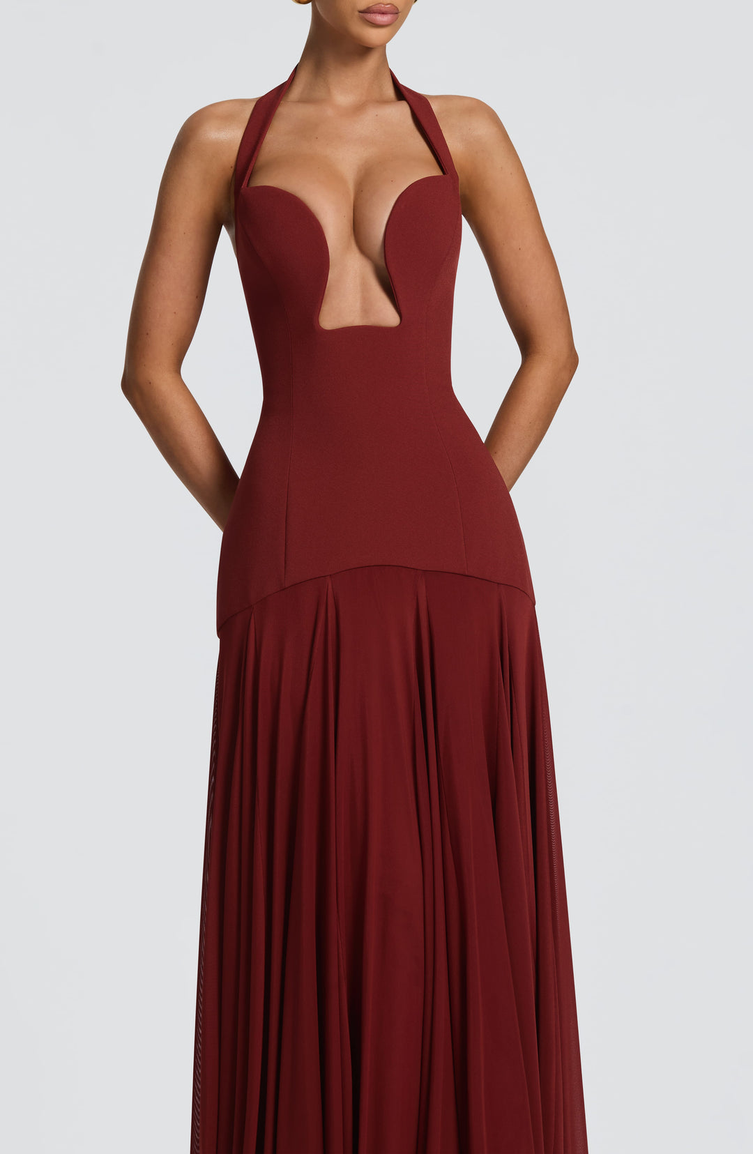 Bordeauxrotes Spitzenkleid im Meerjungfrauenstil mit Schnürung
