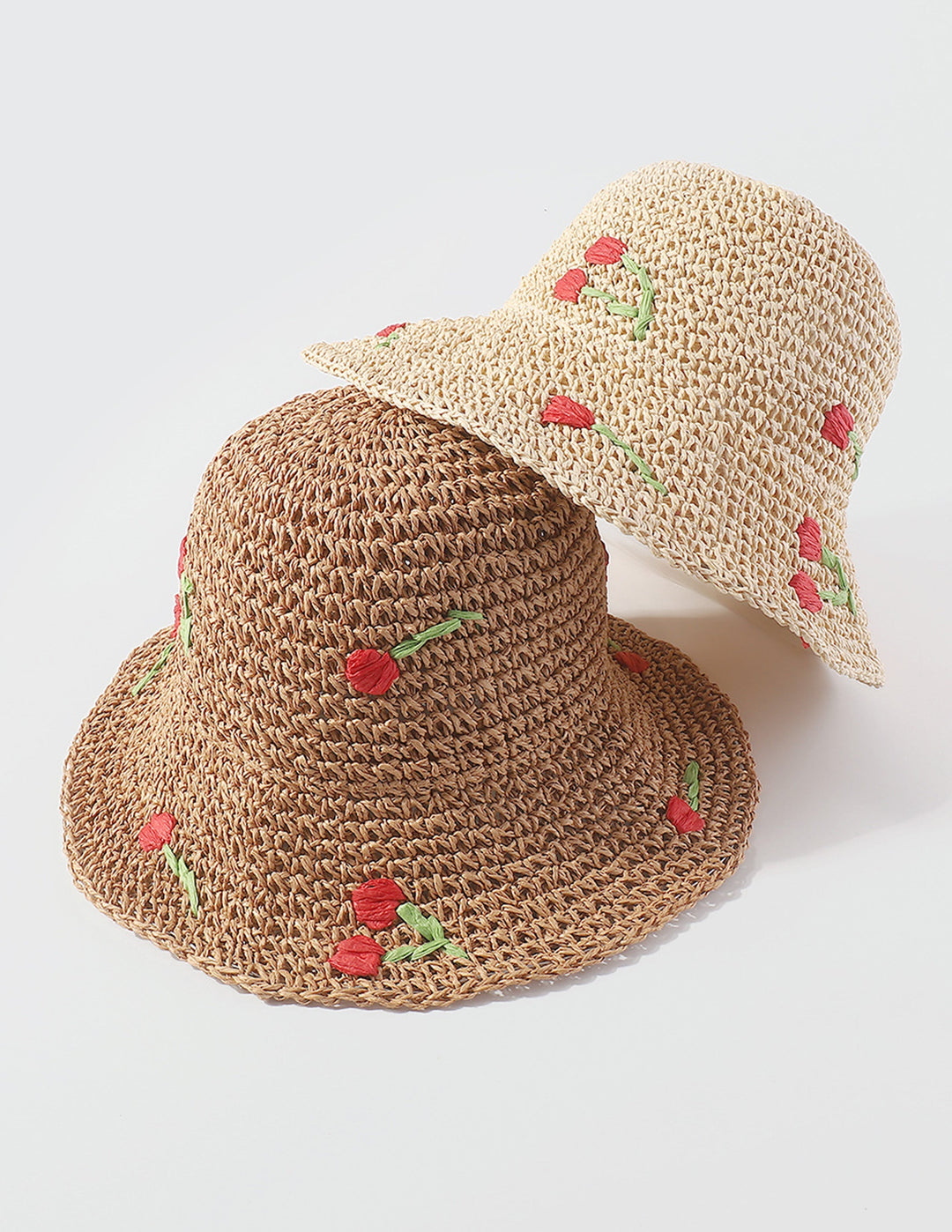 Pălărie găleată cu flori țesute