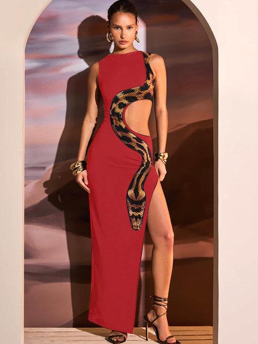 L'eleganza incontra la seduzione: abito lungo aderente con spacco sul retro