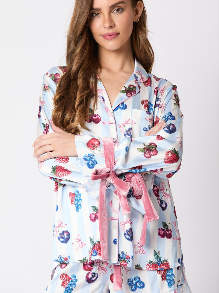 Blauwe pyjamaset met strikmanchetten