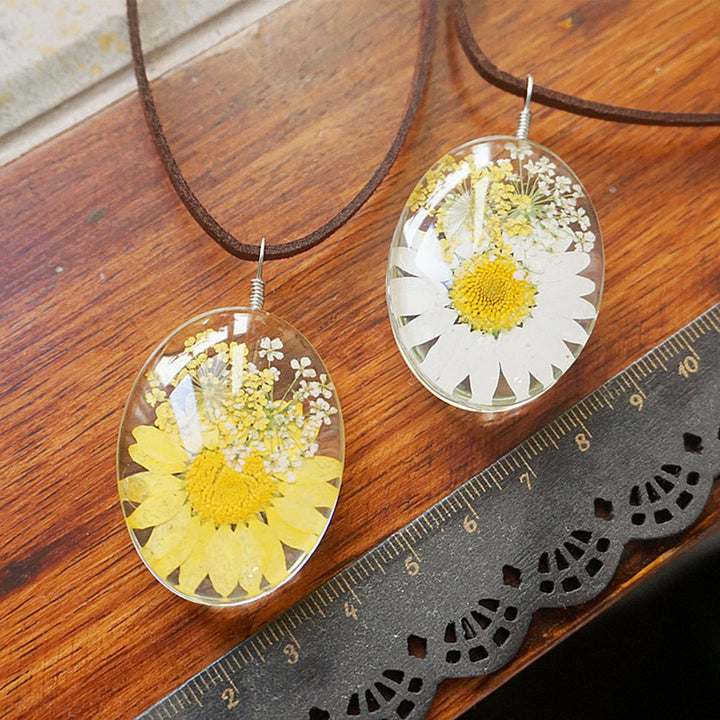 Κολιέ λουλουδιών από ρητίνη - Διπλής όψης Daisy & Queen Anne's Lace
