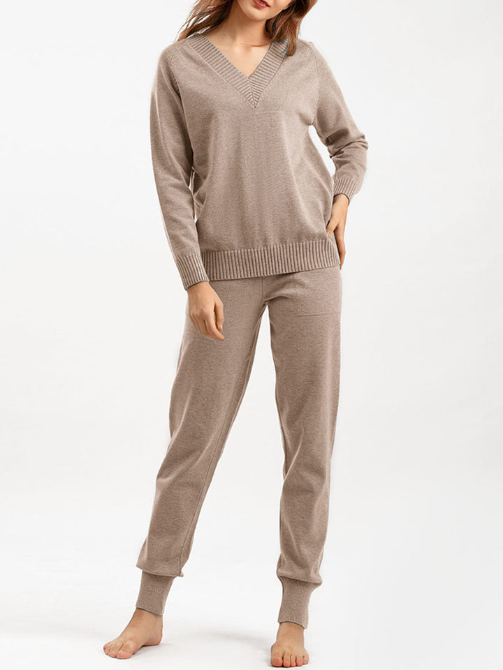 Set pullover di lusso e pantaloni abbinati