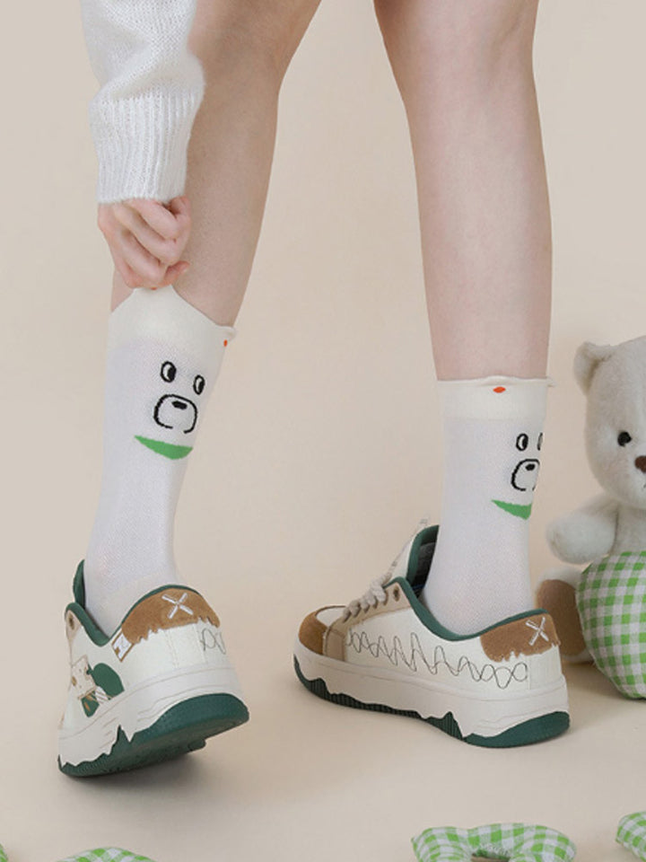 Χαριτωμένα κινούμενα σχέδια αρκούδα κάλτσες