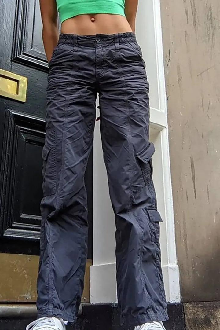 Cargohose mit niedriger Taille