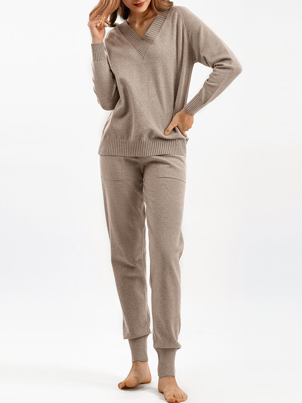 Set pullover di lusso e pantaloni abbinati