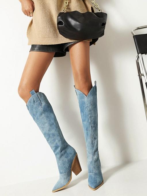 Botas de joelho alto em denim com bico fino e salto super alto