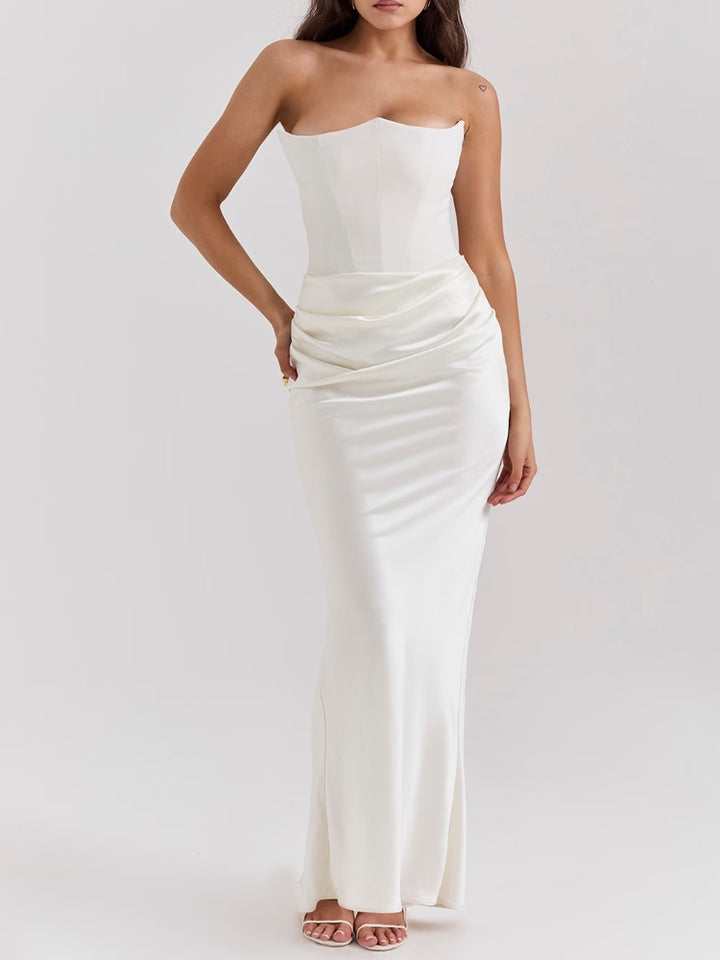 Ivoorkleurige strapless korsetjurk