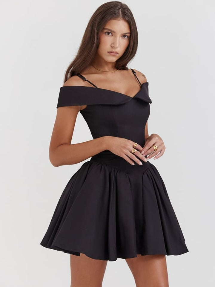 Schwarzes Off-Shoulder Spaghetti-Träger Mini-Kleid