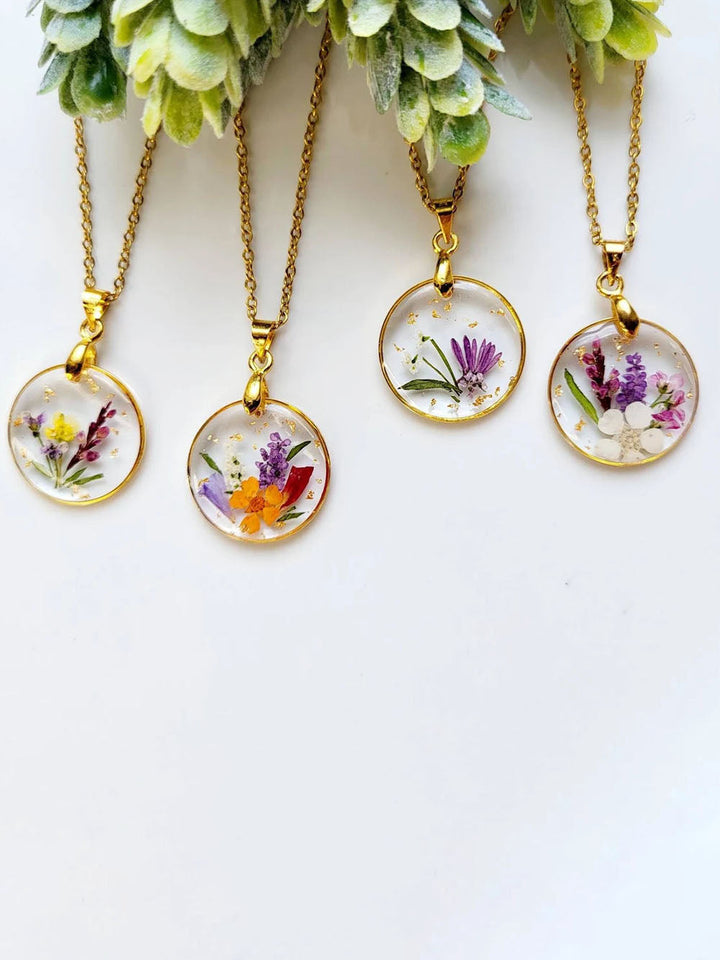 Pryskyřicové lisované květinové náhrdelníky - Ručně vyrobená kytice z narozených květin