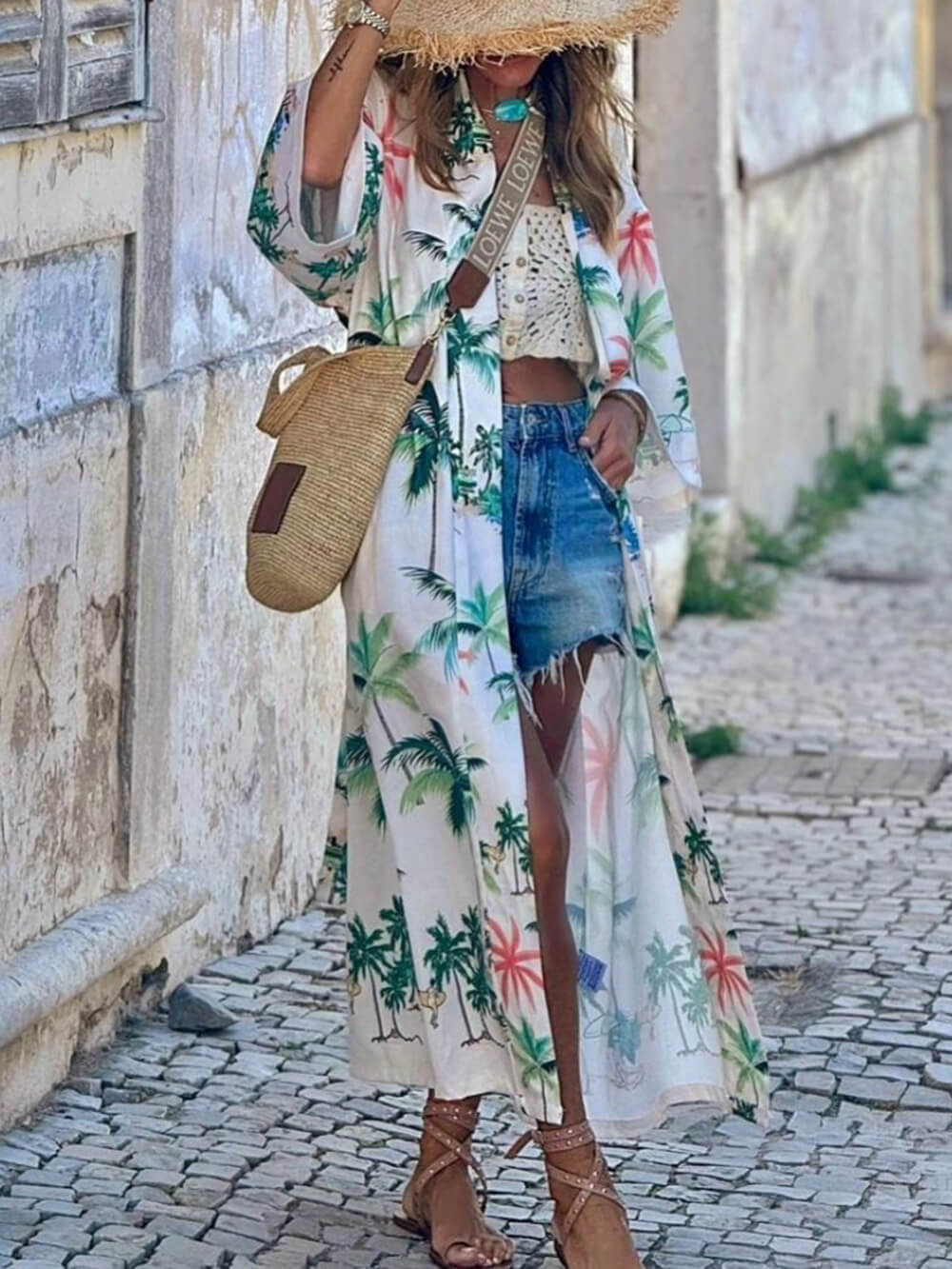 Vestido tipo pareo largo con cintura anudada y estampado botánico estilo vacaciones