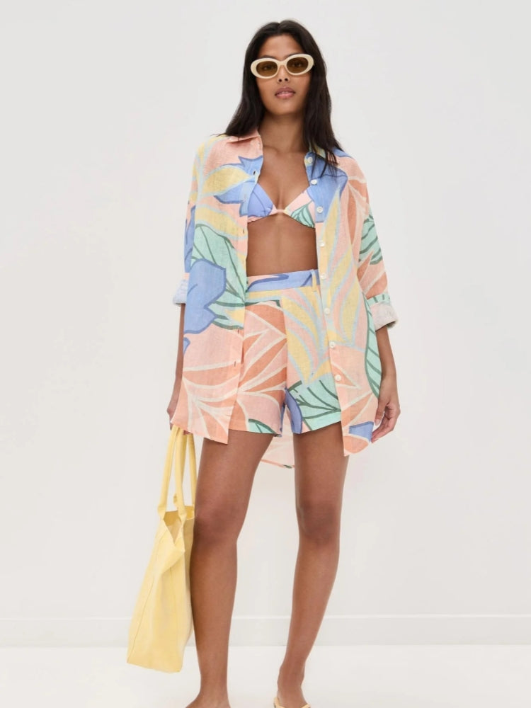 Conjunto Curto Playa Boyfriend com Estampa Tropical de Folhas