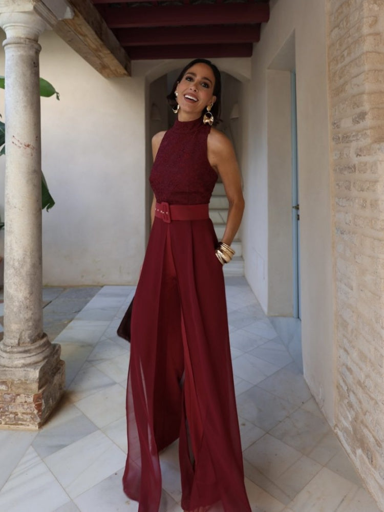Tuta a gamba larga in pizzo bordeaux con set