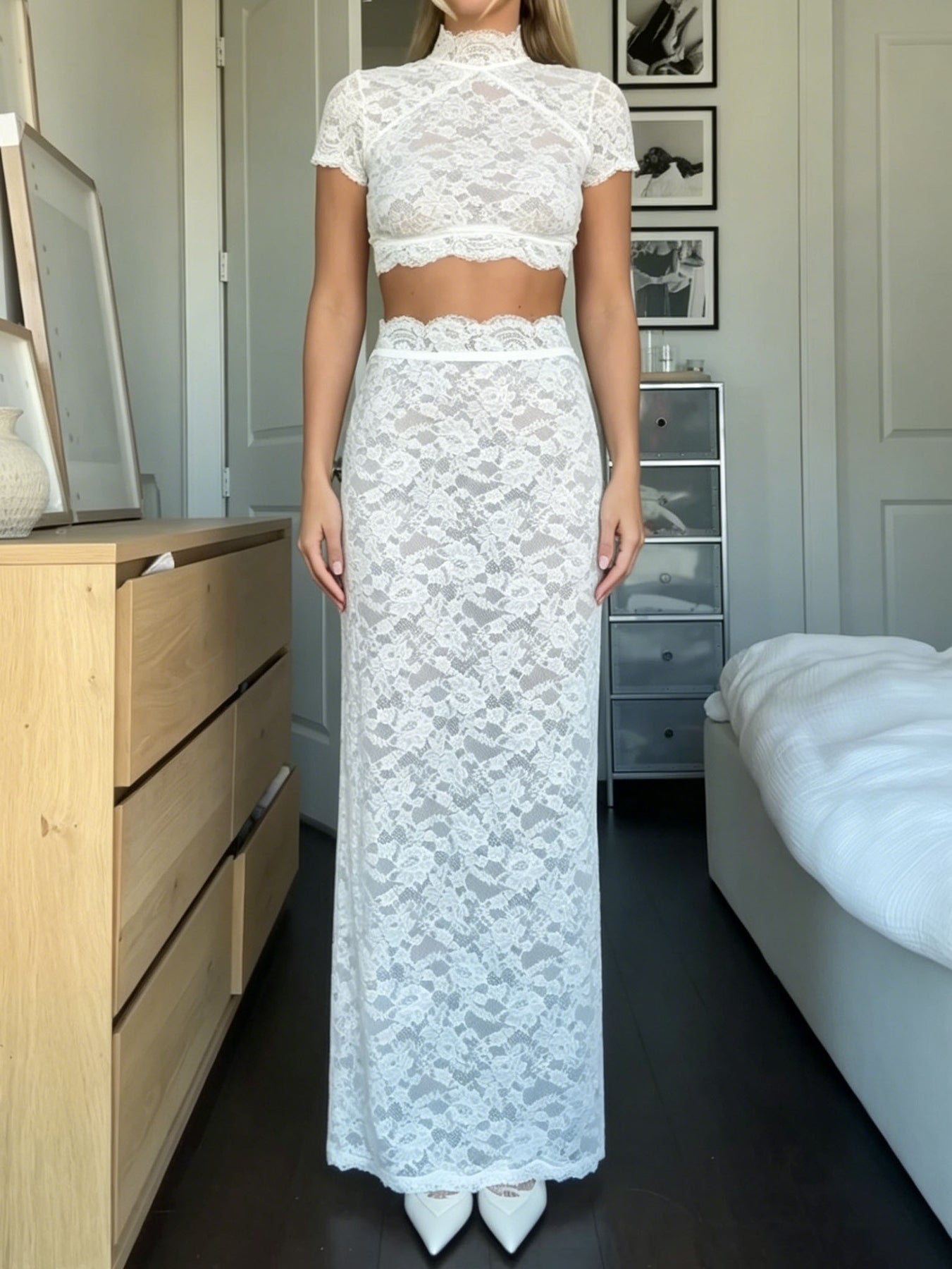 Set van kanten cropped top zonder rug en maxi rok