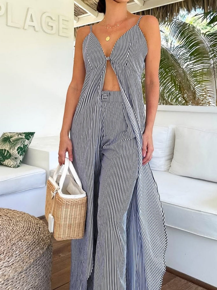 Conjunto a rayas a juego de camiseta y pantalones