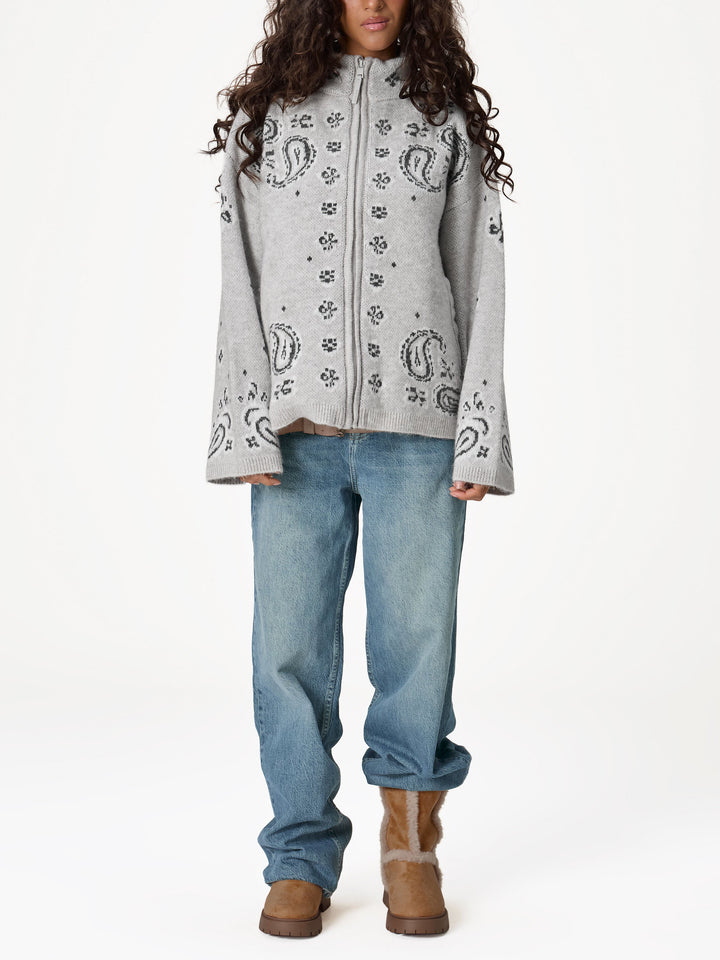 Cardigan na ninit na may paisley at siper