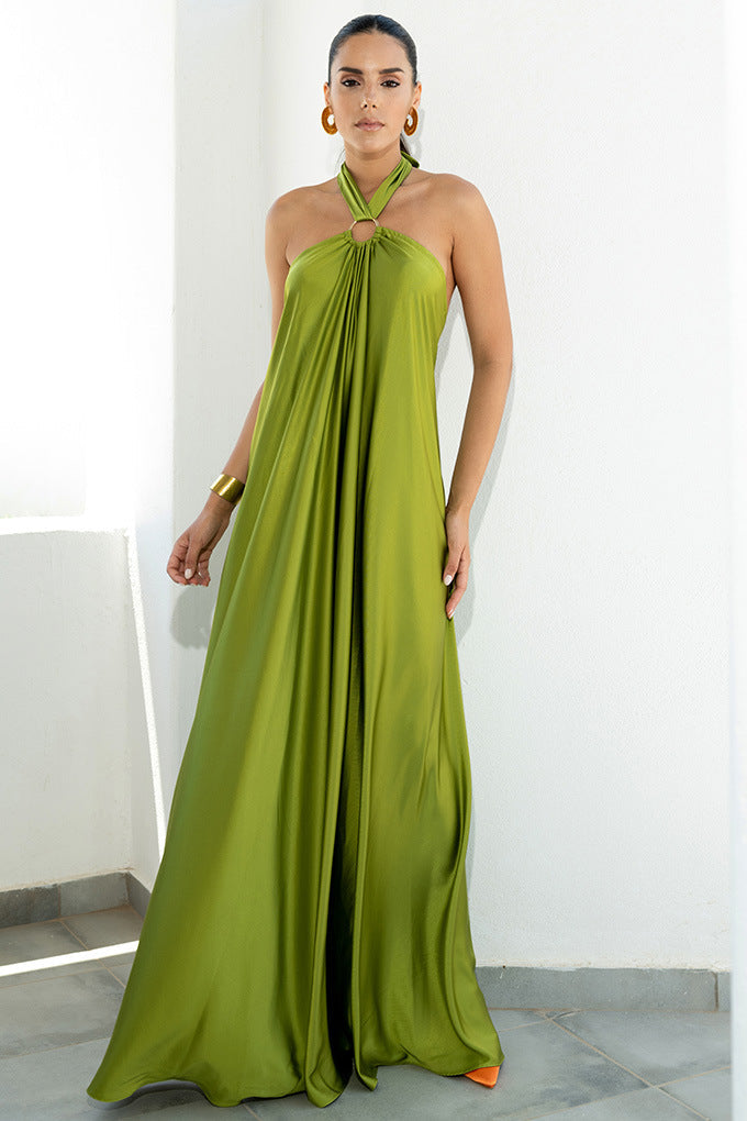 Elegantes, langes Maxikleid aus Satin: Rückenfreier Neckholder