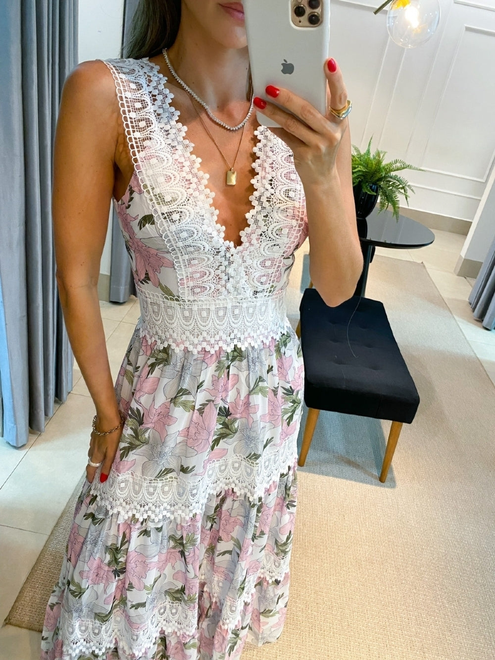 Φορέματα μάξι με δαντέλα Pixel Floral