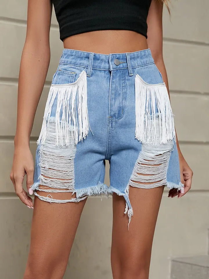 Shorts din denim spălați cu fringuri