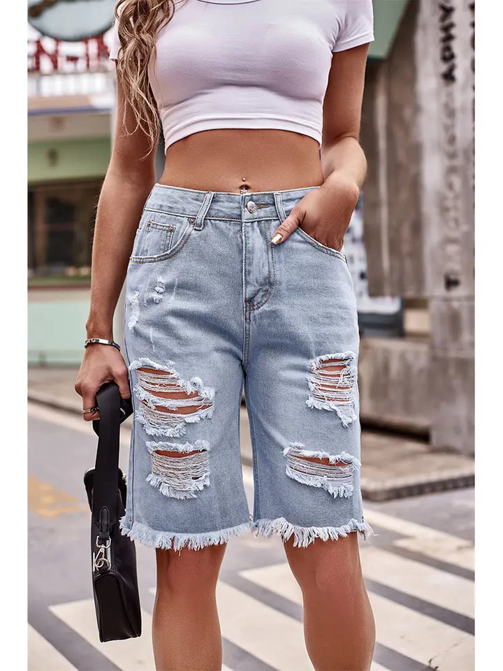 Slim-Fit Na Nabasang Denim na Distressed na 5-Pulgadang Shorts