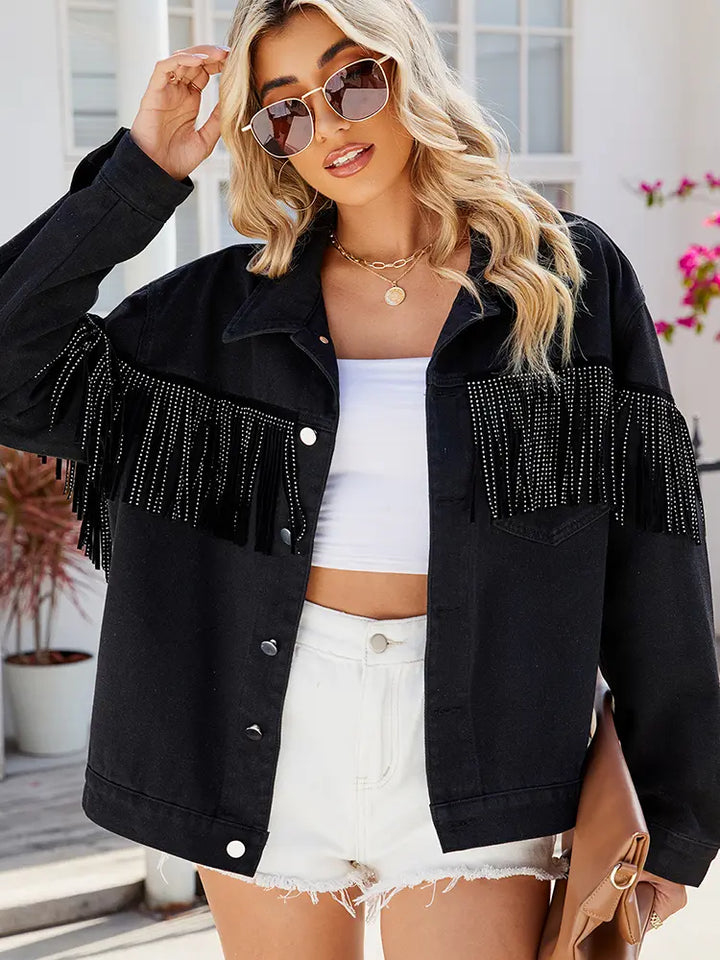 Veste en denim noir à franges cloutées