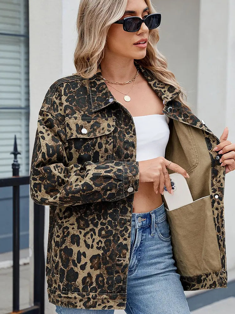 Yıkanmış Leopar Desenli Denim Ceket