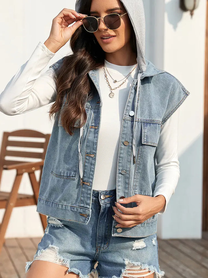 Gilet en denim délavé d'été à boutons