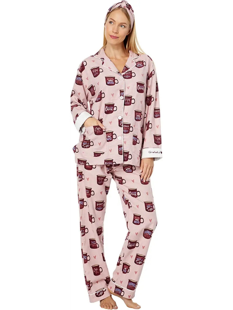 Conjunto de Pijamas con Estampado de Corazón y Taza de Café