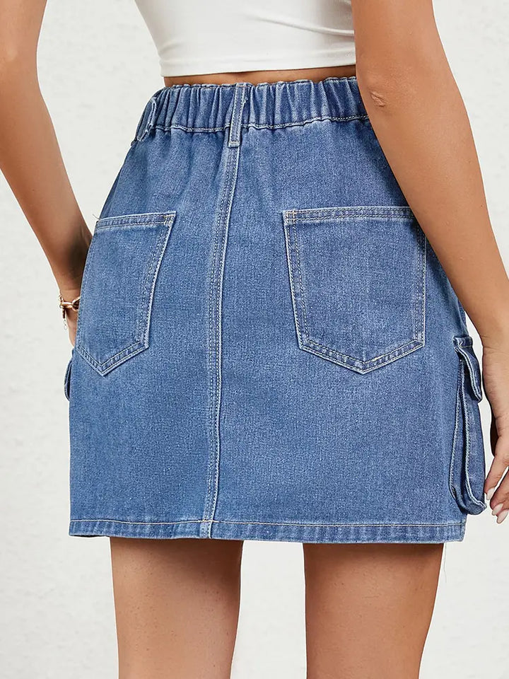 Saia Mini de Denim com Cintura Ajustável