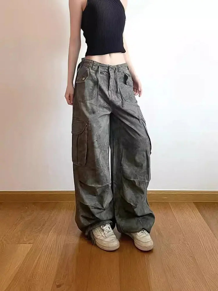 Pantaloni in denim cargo camouflage snellenti