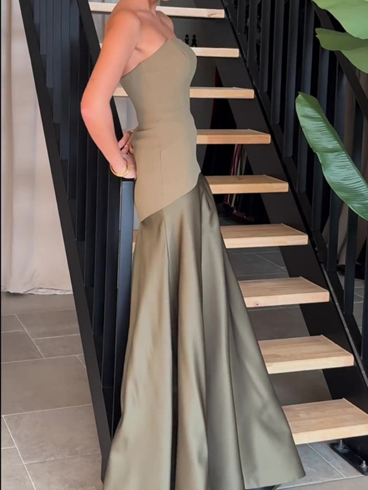 Voluminous Sleeveless Maxi