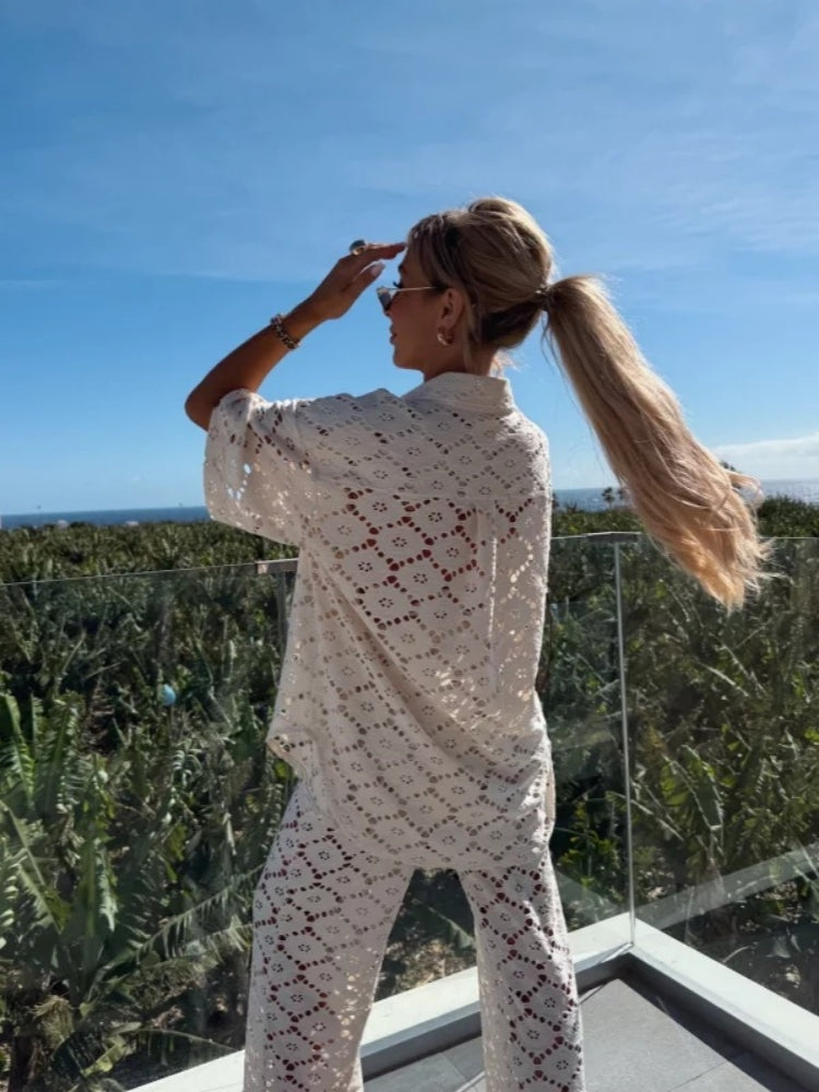 Ensemble blouse en dentelle brodée