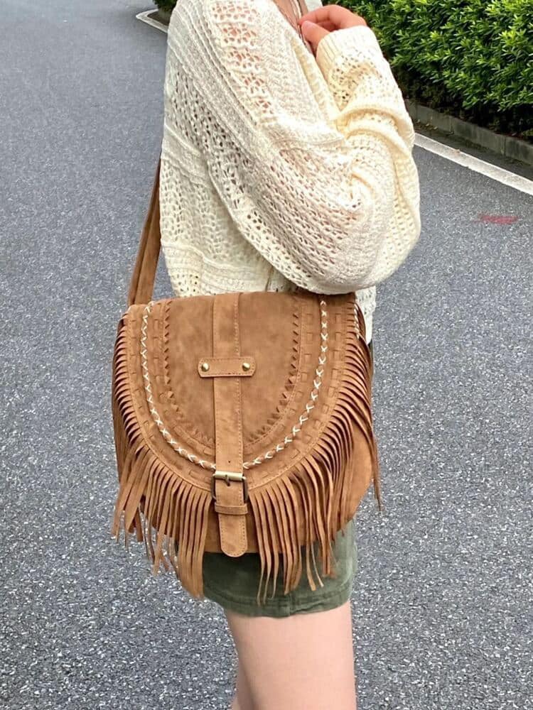 Bolso bandolera marrón estilo vaquero occidental con flecos