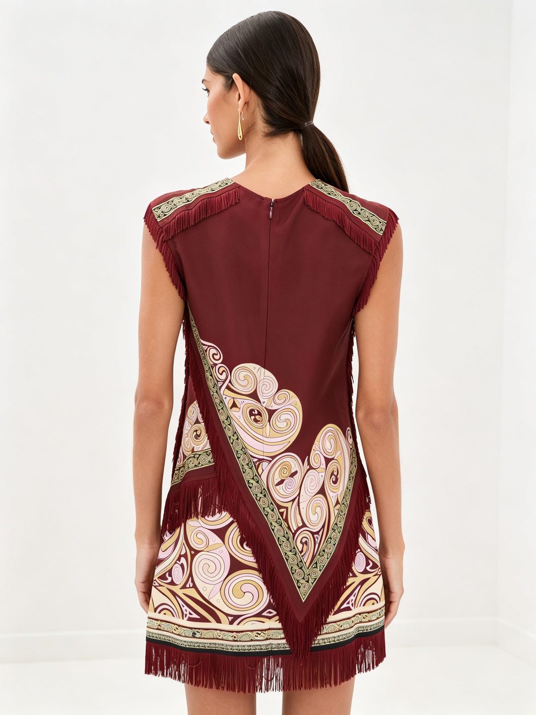 Sæt med top med tørklædefrynser og mini-foulard-nederdel