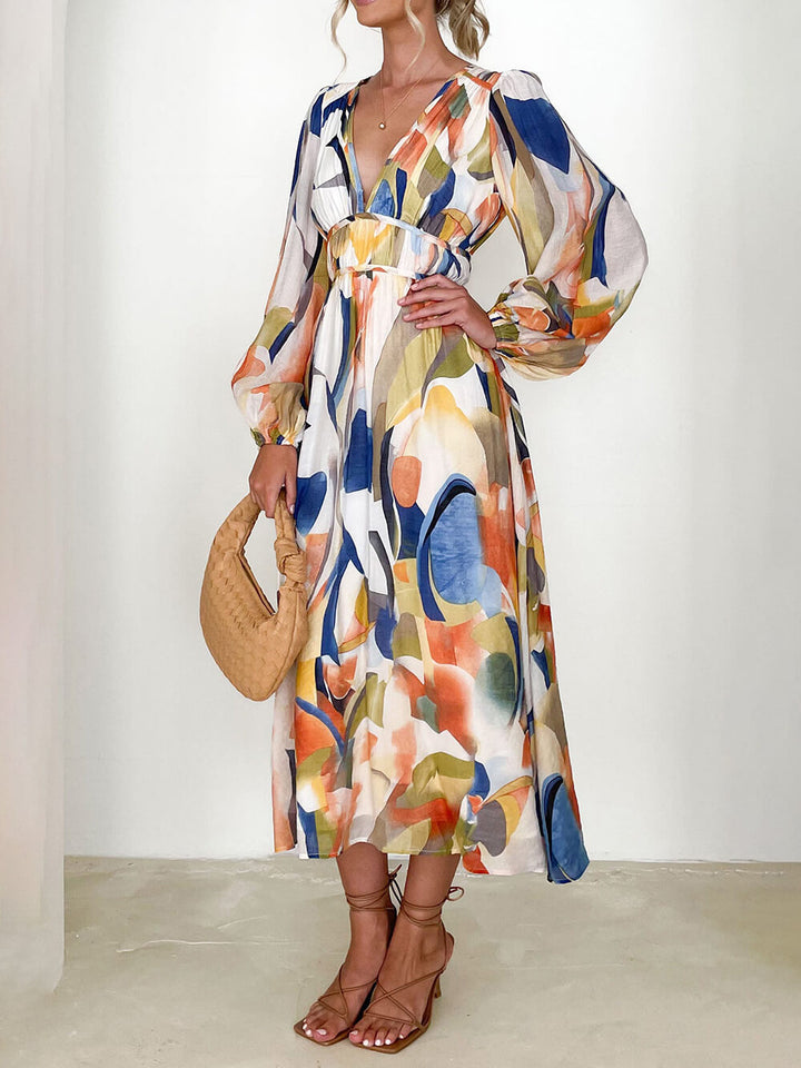 Fargerike maxi-kjole med geometrisk mønster