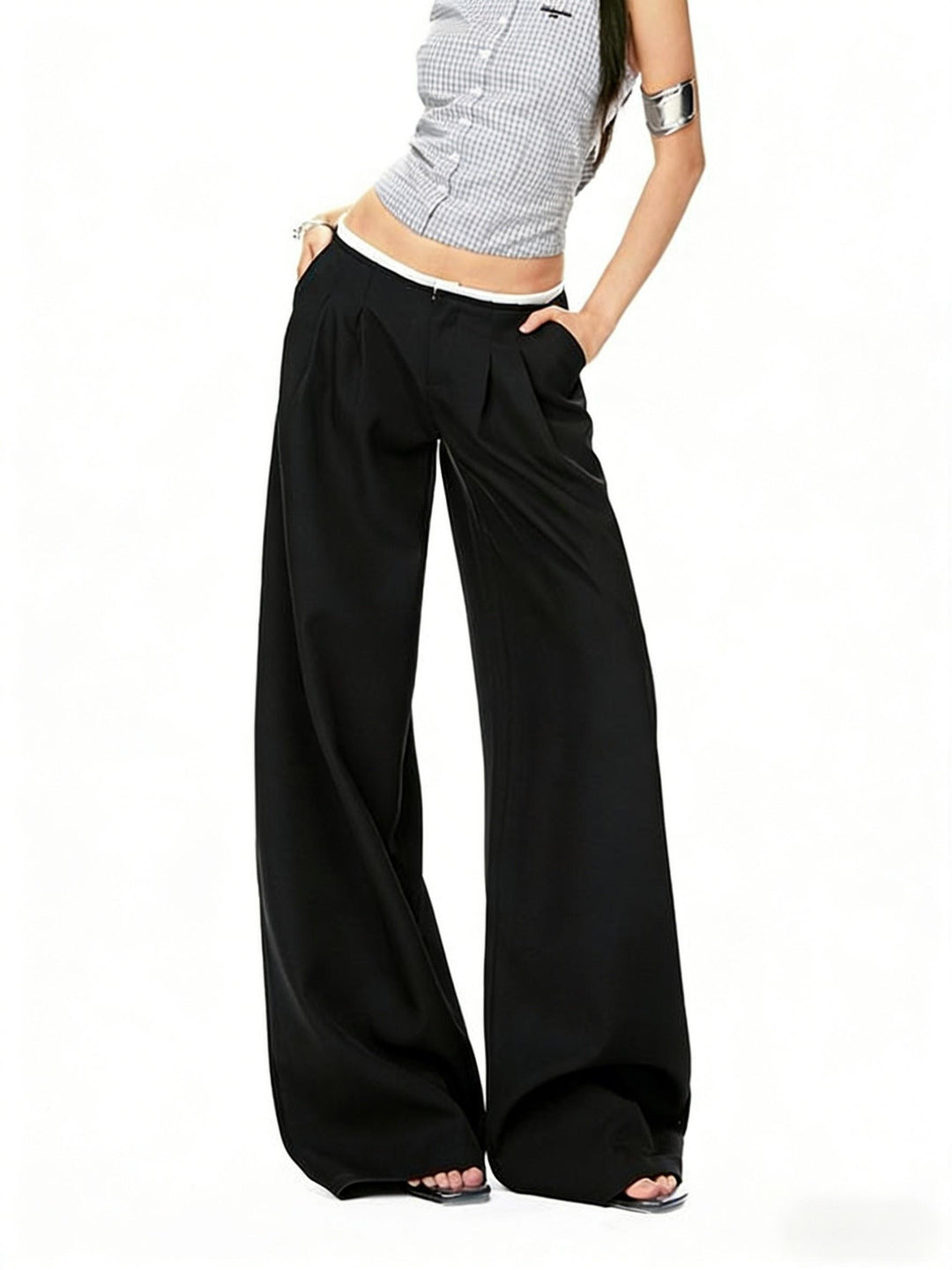 Effortless Pleated Wide Leg Trousers