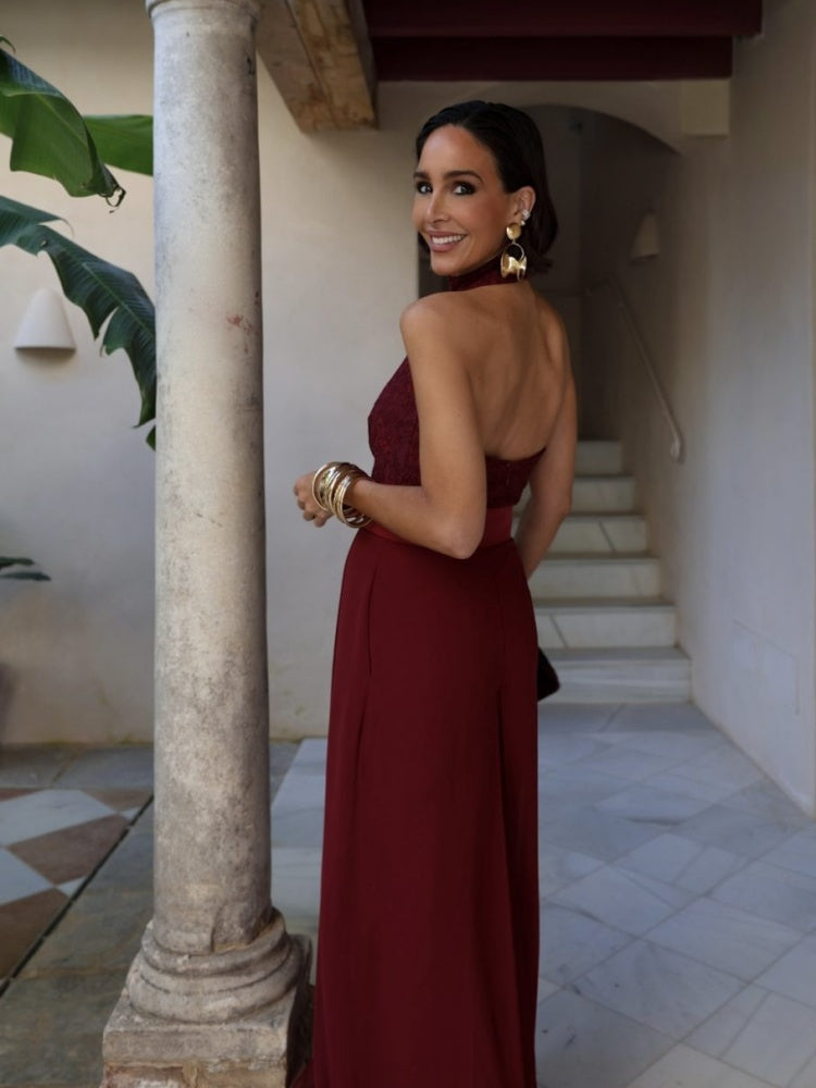 Tuta a gamba larga in pizzo bordeaux con set