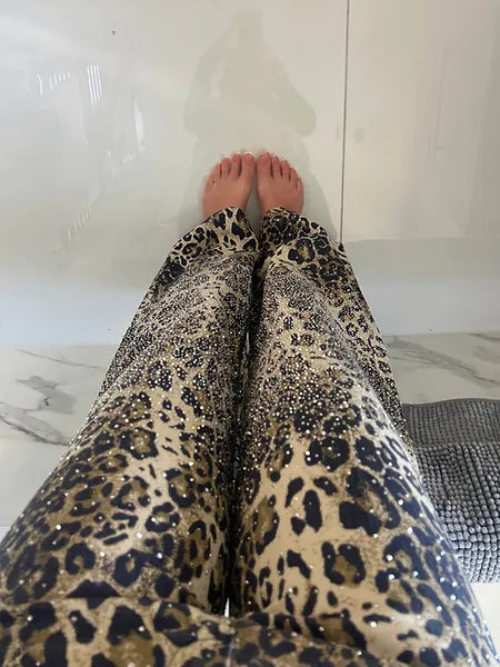 Calça Jeans Flared Leopard Diamanté