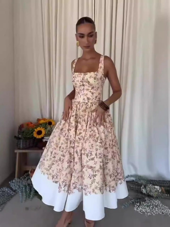 Romantic Courtly Maxi Dress