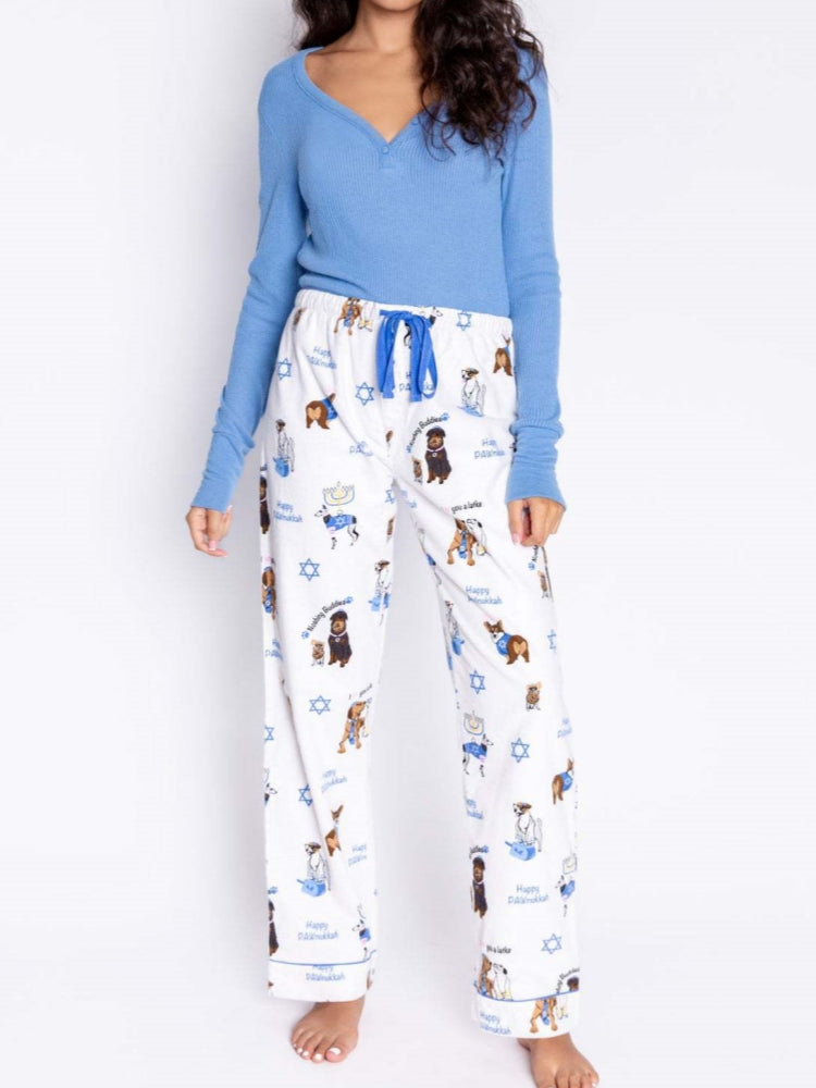 Conjunto de pijama con estampado de perro lindo