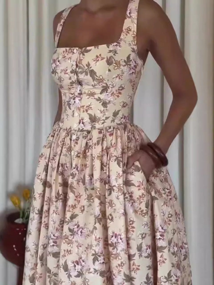 Romantic Courtly Maxi Dress
