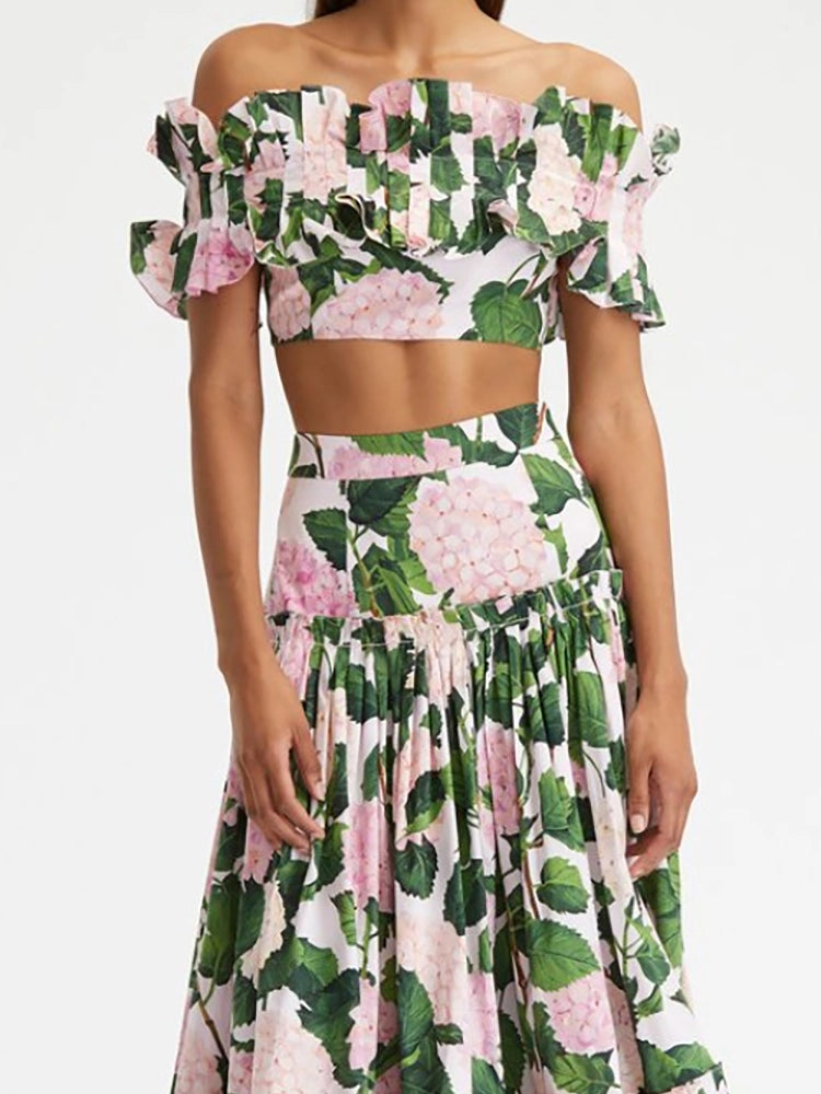 Conjunto de bikini sin tirantes con hortensias con volantes