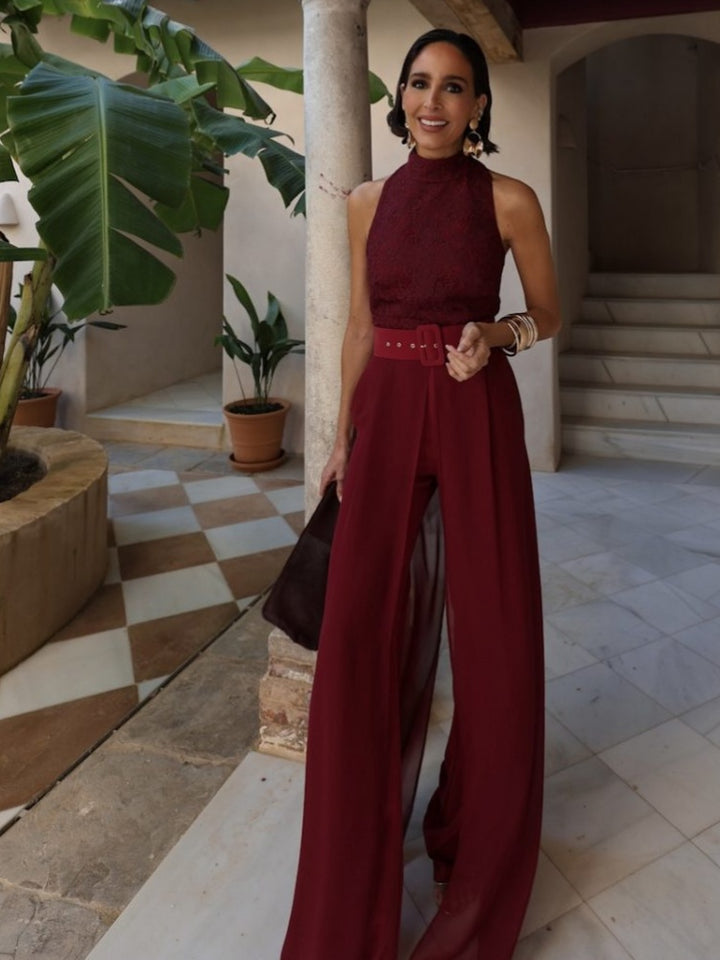 Tuta a gamba larga in pizzo bordeaux con set