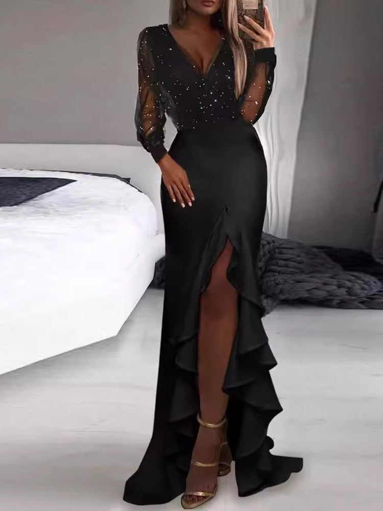 Robe moulante noire à panneaux transparents