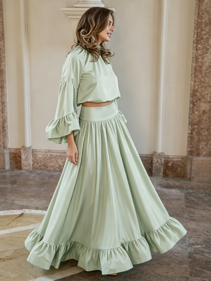 Set na May Mint Satin at Palamuti sa Dulo