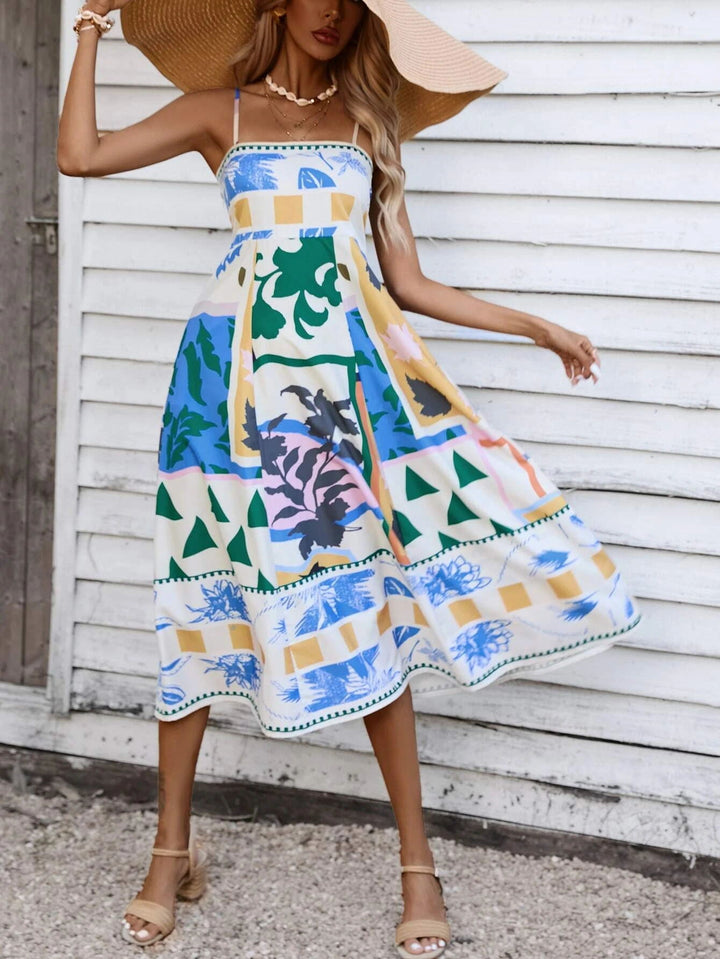 Patchworkowa sukienka maxi z halką: abstrakcyjny kolorowy nadruk