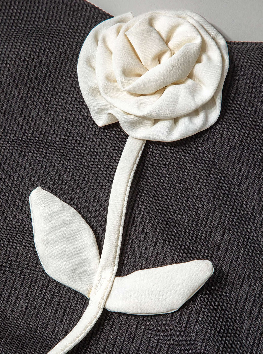 Top tubowy w kształcie kwiatka 3D